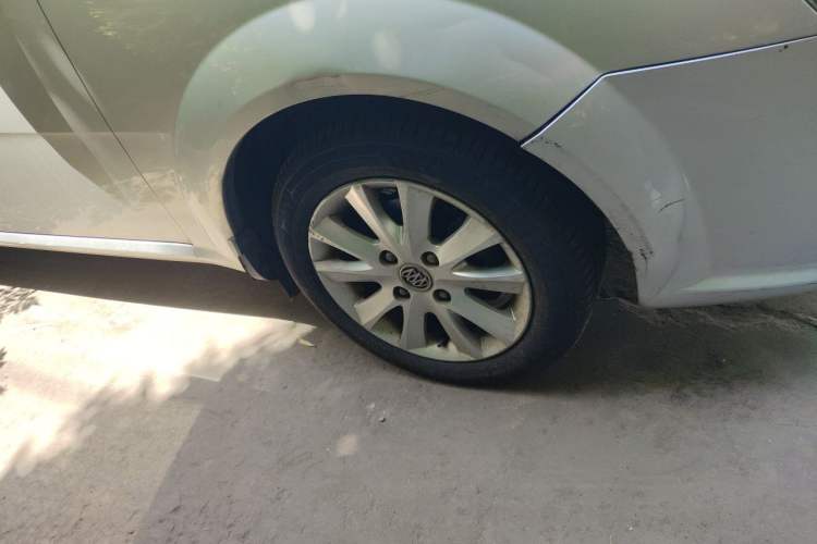 Used Buick Excelle 2011 1.6 LE-AT Right Front Wheel Hub
