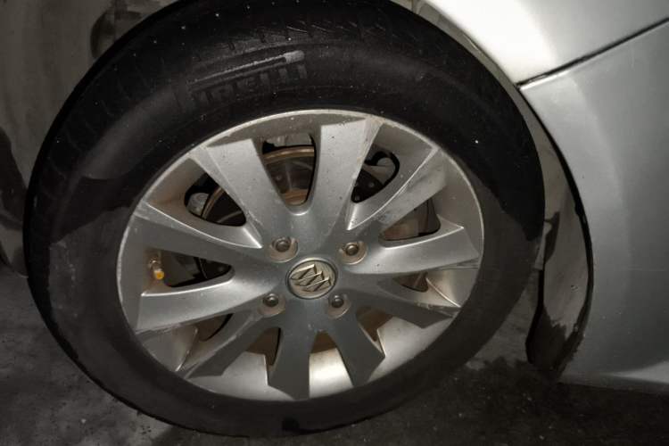 Used Buick Excelle 2011 1.6 LE-MT Right Front Wheel Hub