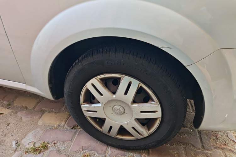 Used Buick Excelle 2011 1.6LX-AT Right Front Wheel Hub
