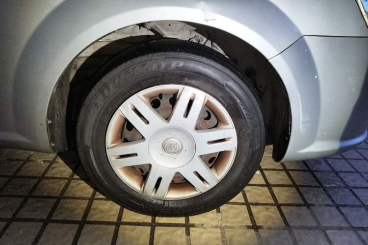 Used Buick Excelle 2011 1.6LX-AT Right Front Wheel Hub