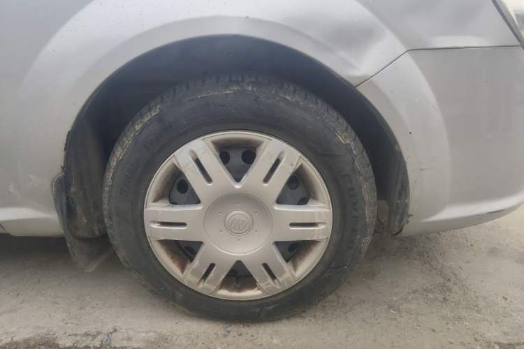 Used Buick Excelle 2011 1.6LX-AT Right Front Wheel Hub