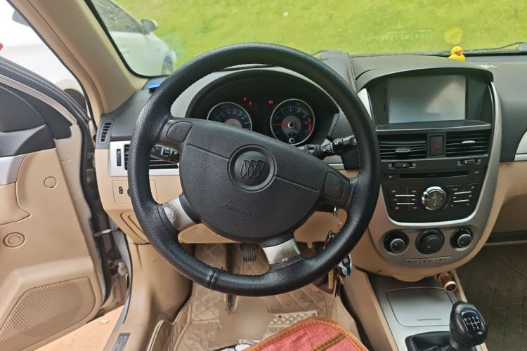 Used Buick Excelle 2011 1.6 LX-MT Steering Wheel