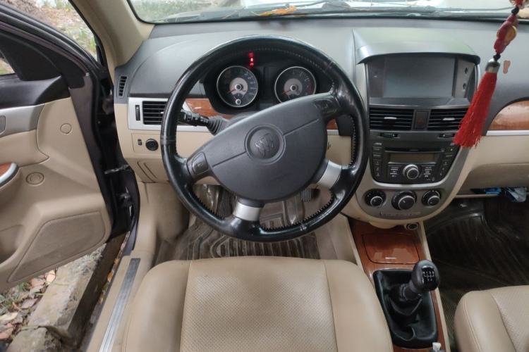 Used Buick Excelle 2011 1.6 LE-MT Steering Wheel