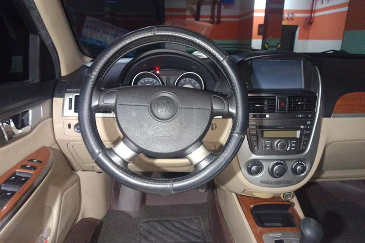 Used Buick Excelle 2011 1.6 LE-AT Steering Wheel