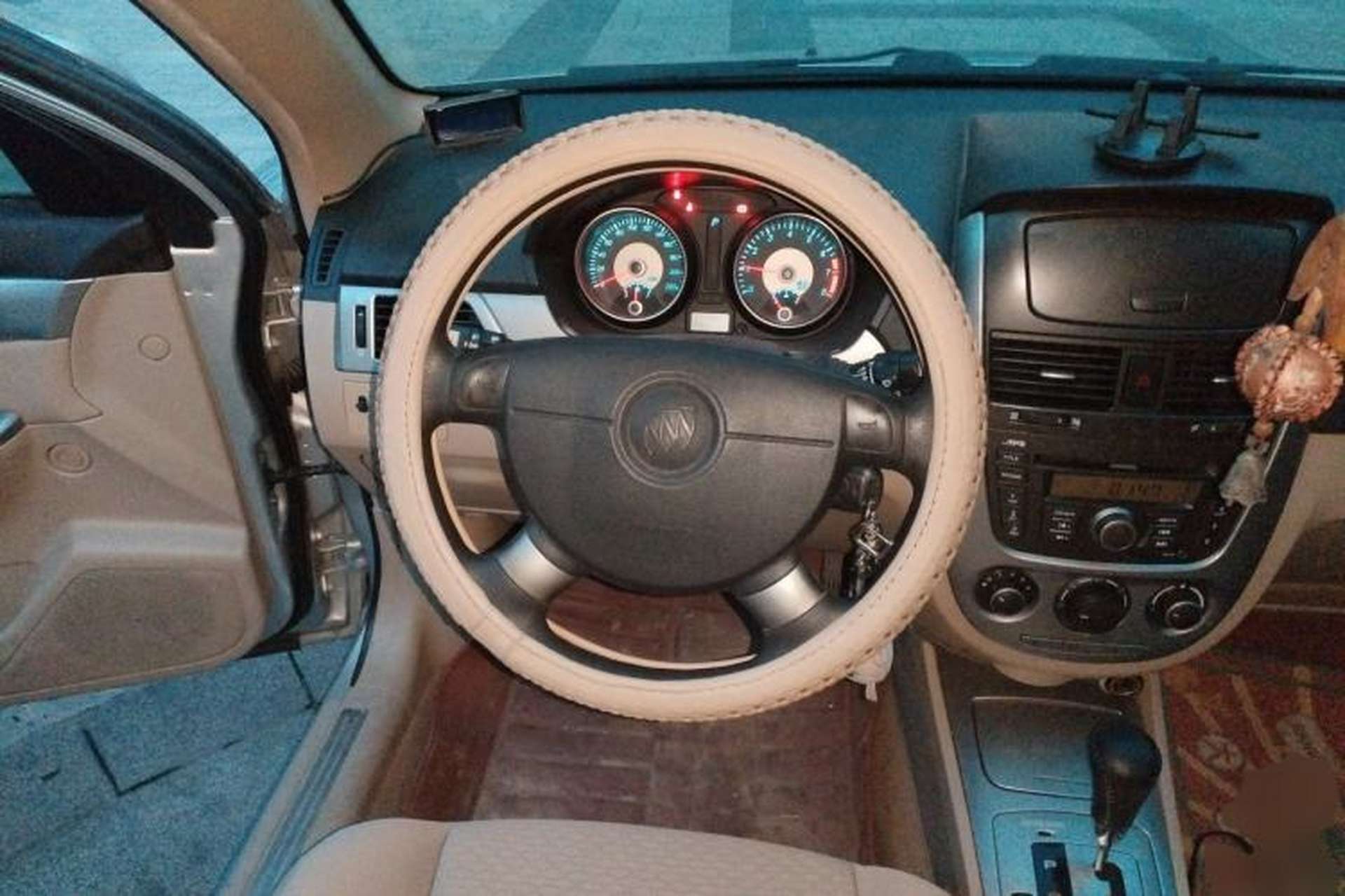 Used Buick Excelle 2011 1.6LX-AT Steering Wheel