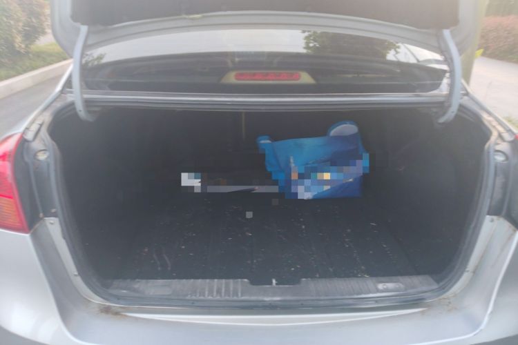 Used Buick Excelle 2011 1.6LX-AT Trunk