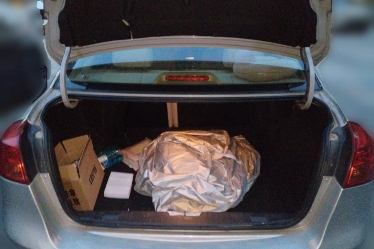 Used Buick Excelle 2011 1.6LX-AT Trunk