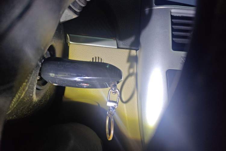 Used Buick Excelle 2011 1.6 LE-AT Vehicle Key