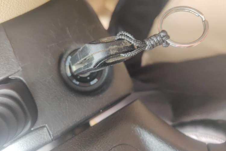 Used Buick Excelle 2011 1.6 LE-MT Vehicle Key