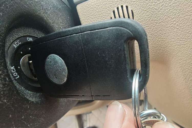 Used Buick Excelle 2011 1.6 LX-MT Vehicle Key