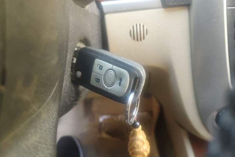 Used Buick Excelle 2011 1.6 LE-MT Vehicle Key