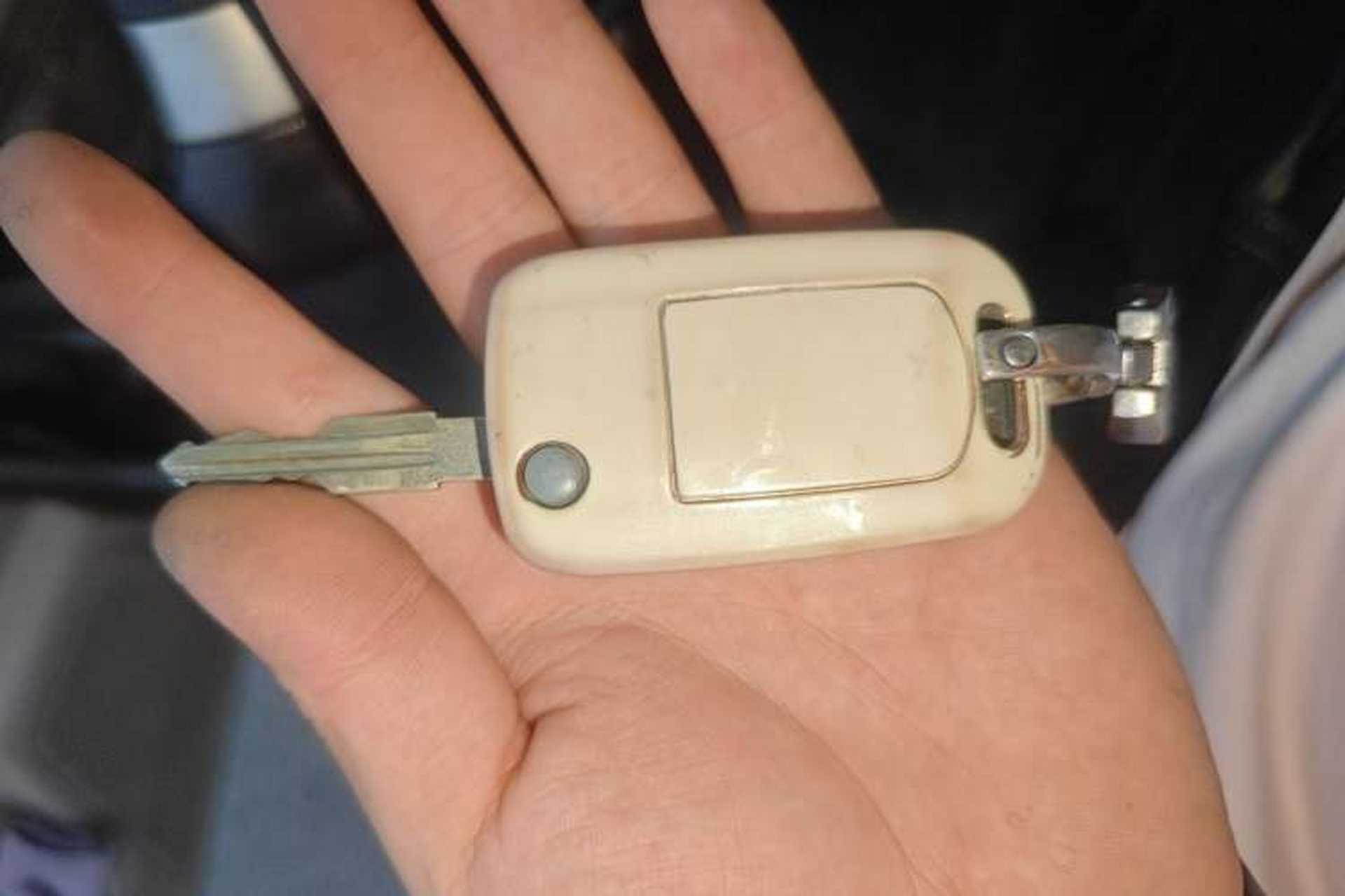 Used Buick Excelle 2011 1.6 LE-MT Vehicle Key