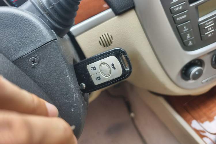 Used Buick Excelle 2011 1.6 LE-AT Vehicle Key