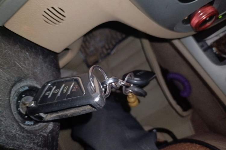 Used Buick Excelle 2011 1.6LX-AT Vehicle Key