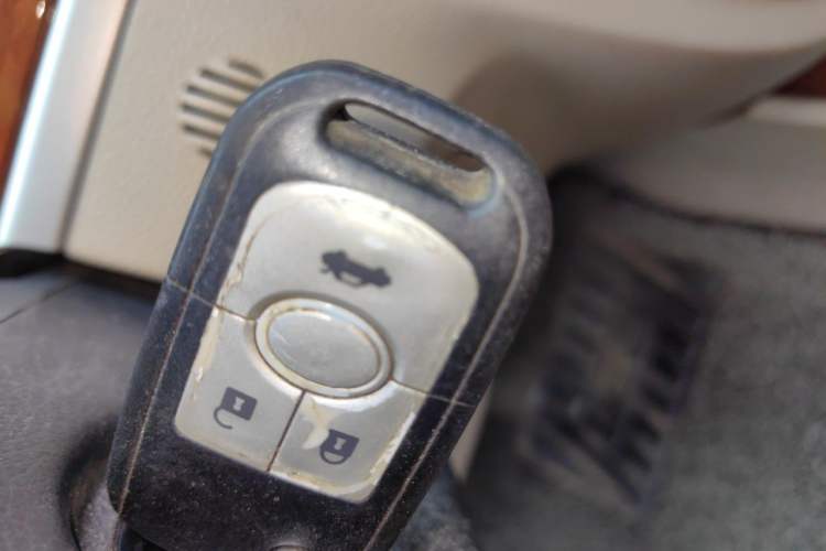 Used Buick Excelle 2011 1.6 LE-MT Vehicle Key