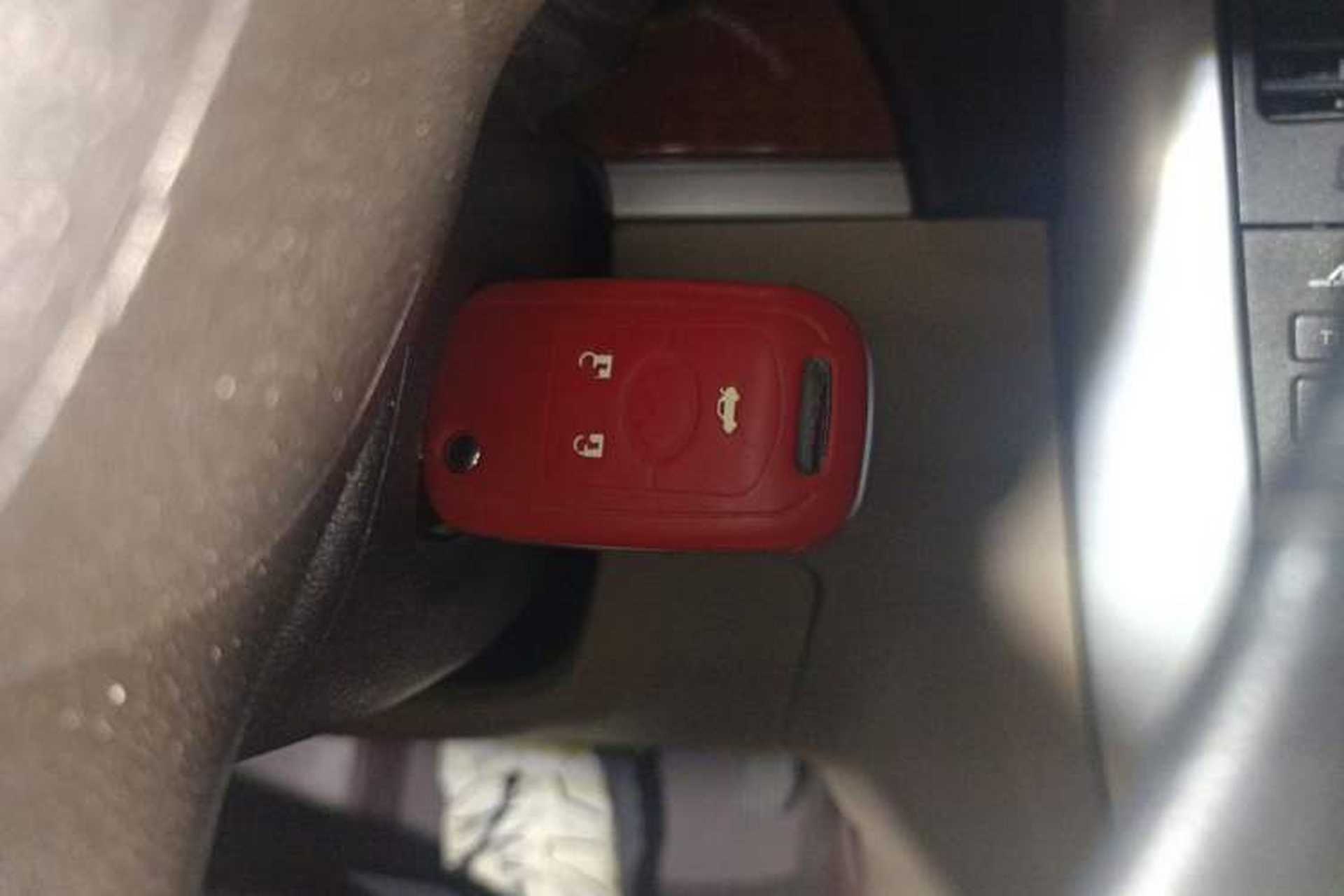 Used Buick Excelle 2011 1.6 LE-AT Vehicle Key