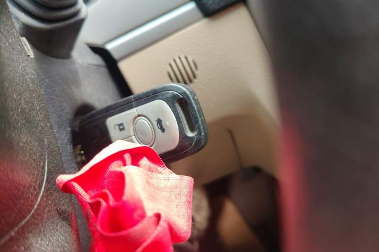 Used Buick Excelle 2011 1.6LX-AT Vehicle Key