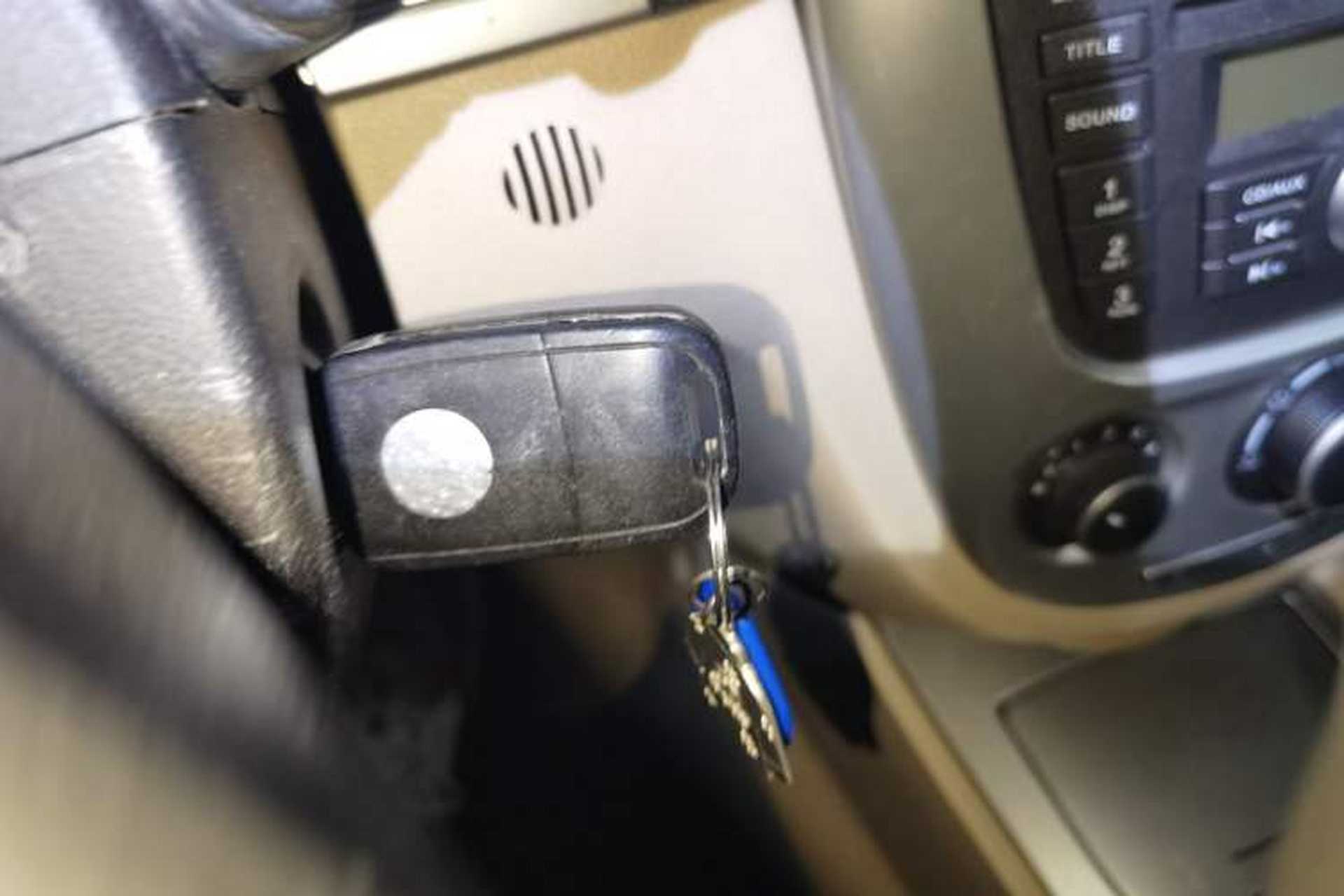 Used Buick Excelle 2011 1.6LX-AT Vehicle Key