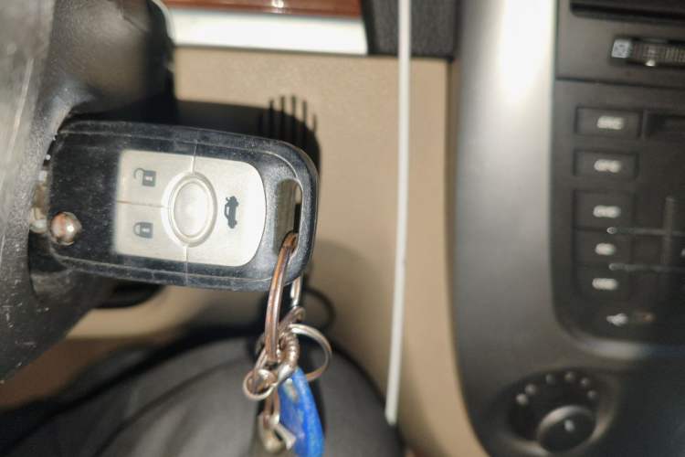 Used Buick Excelle 2011 1.6 LE-AT Vehicle Key