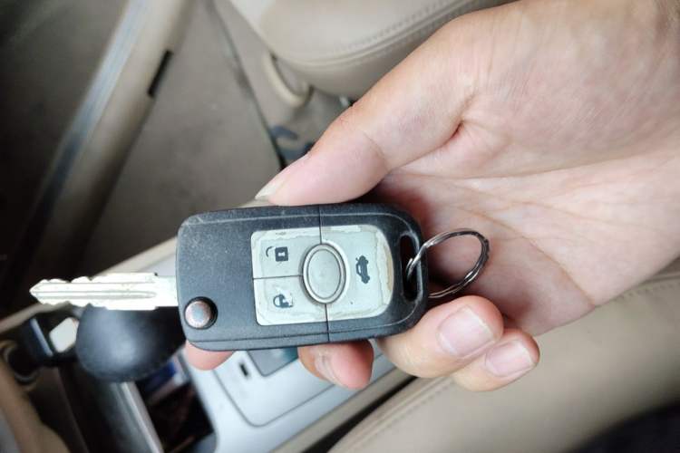 Used Buick Excelle 2011 1.6LX-AT Vehicle Key