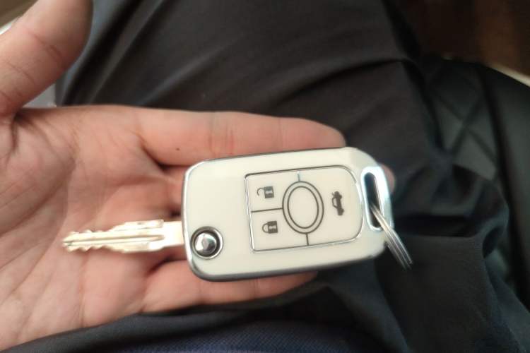 Used Buick Excelle 2011 1.6LX-AT Vehicle Key