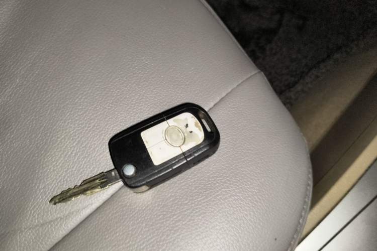 Used Buick Excelle 2011 1.6LX-AT Vehicle Key