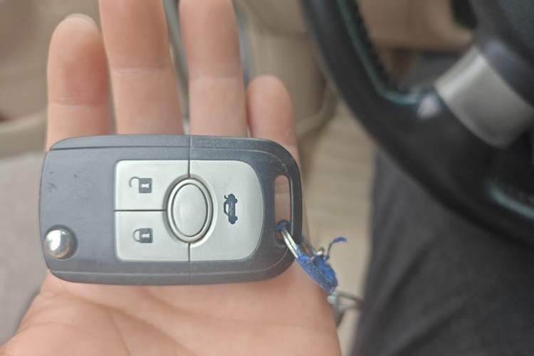 Used Buick Excelle 2011 1.6 LE-MT Vehicle Key