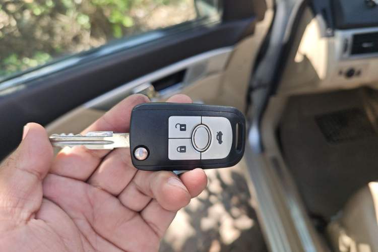 Used Buick Excelle 2011 1.6 LX-MT Vehicle Key