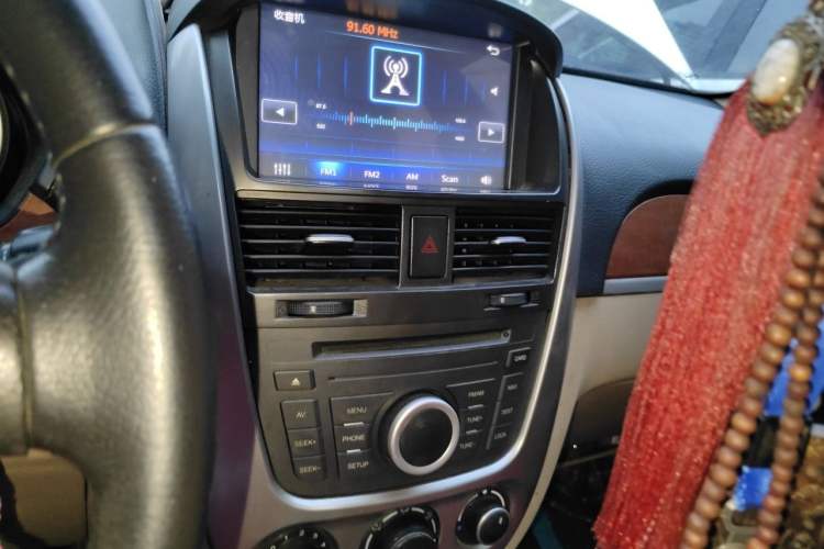 Used Buick Excelle 2011 1.6 LX-MT Audio And AC Panel