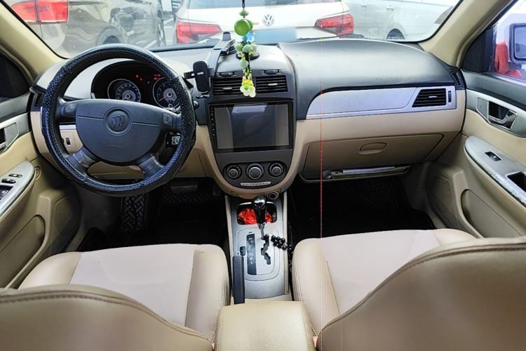 Used Buick Excelle 2011 1.6LX-AT Center Console