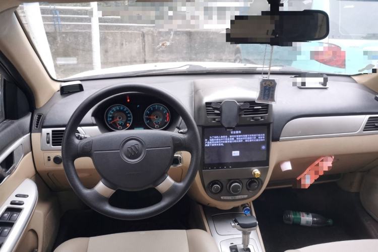 Used Buick Excelle 2011 1.6LX-AT Center Console