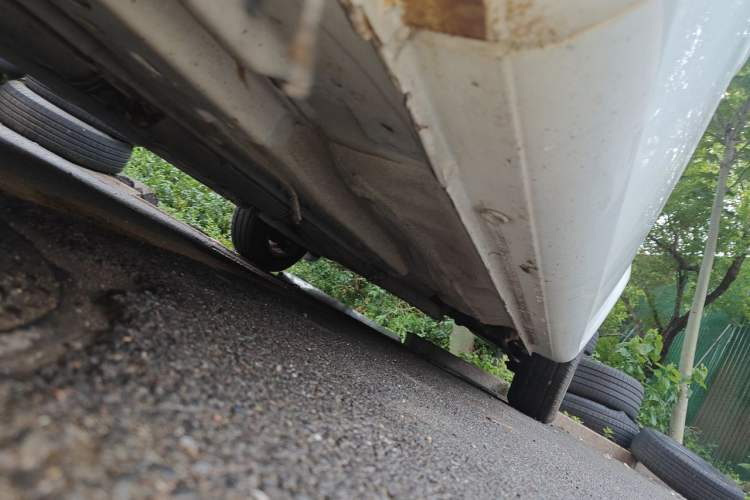 Used Buick Excelle 2011 1.6 LX-MT Chassis Front Left