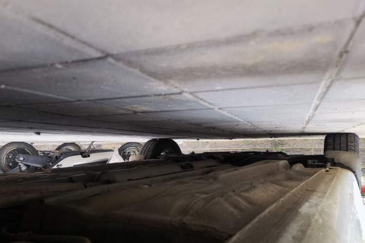 Used Buick Excelle 2011 1.6 LX-MT Chassis Rear Left