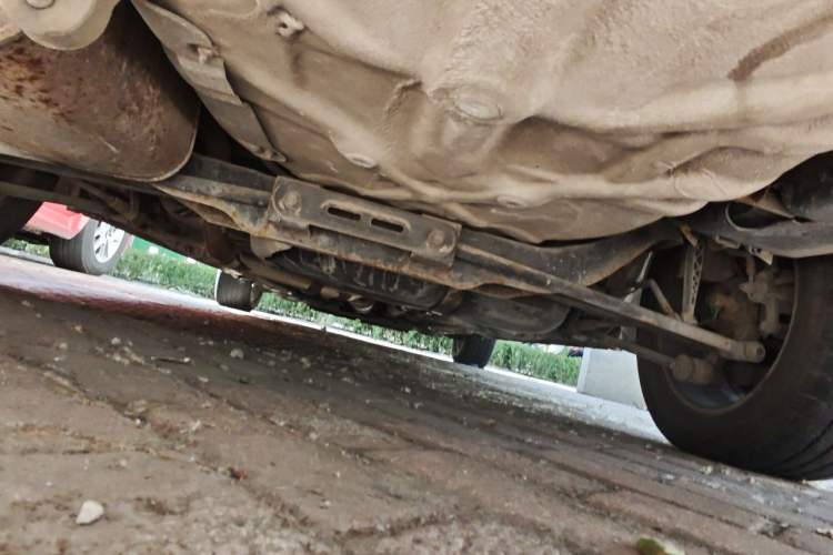 Used Buick Excelle 2011 1.6 LE-AT Chassis Rear