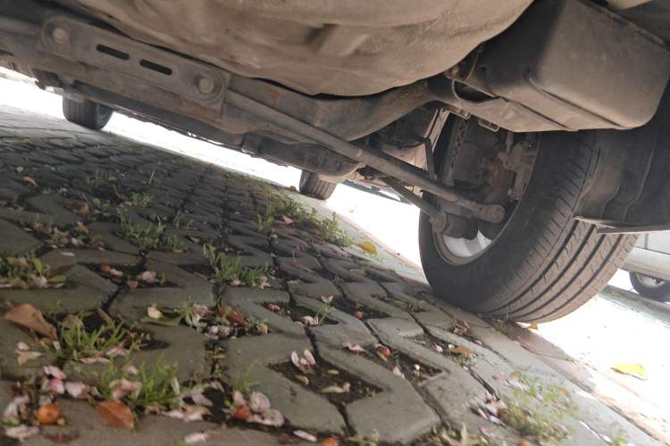 Used Buick Excelle 2011 1.6 LE-AT Chassis Rear