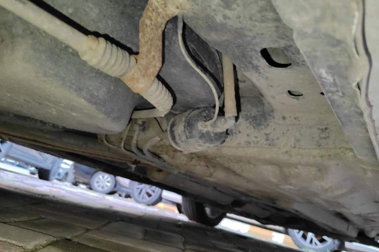 Used Buick Excelle 2011 1.6 LX-MT Chassis Rear Right