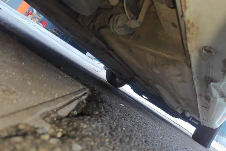 Used Buick Excelle 2011 1.6 LX-MT Chassis Rear Right