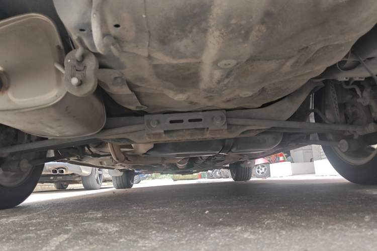 Used Buick Excelle 2011 1.6 LE-AT Chassis Rear