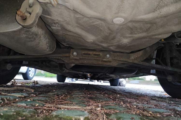 Used Buick Excelle 2011 1.6LX-AT Chassis Rear