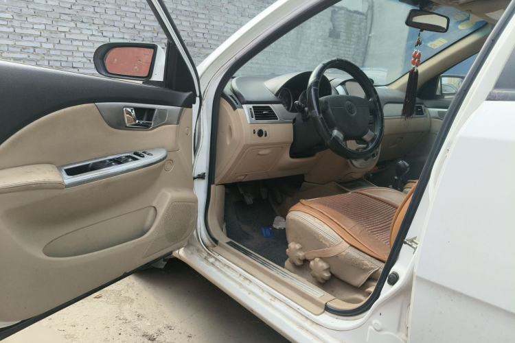 Used Buick Excelle 2011 1.6 LX-MT Driver Seat