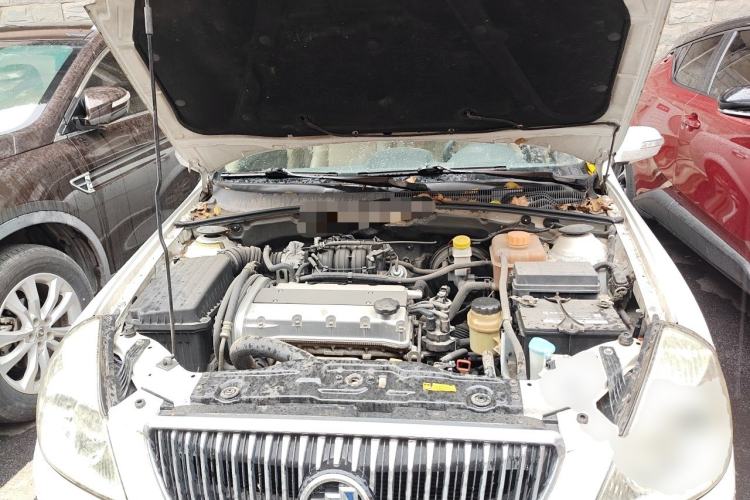 Used Buick Excelle 2011 1.6LX-AT Engine Bay