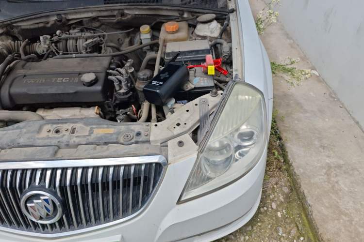 Used Buick Excelle 2011 1.6 LE-AT Engine Bay Left