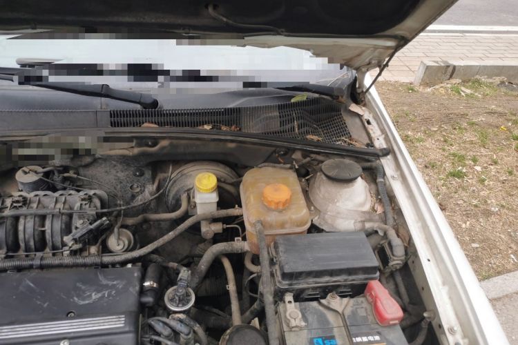 Used Buick Excelle 2011 1.6LX-AT Engine Bay Left