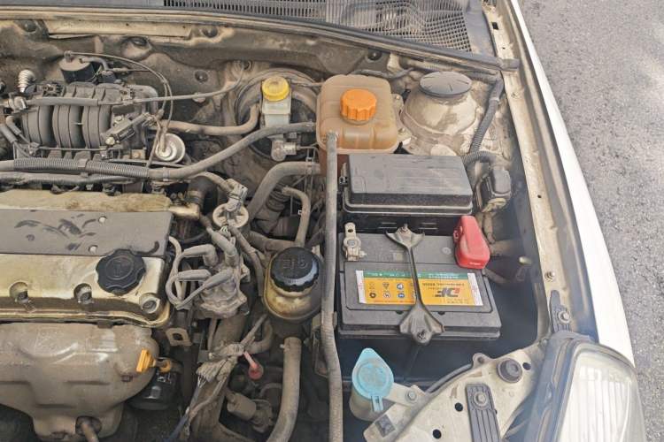 Used Buick Excelle 2011 1.6LX-AT Engine Bay Left