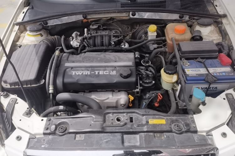Used Buick Excelle 2011 1.6LX-AT Engine Bay