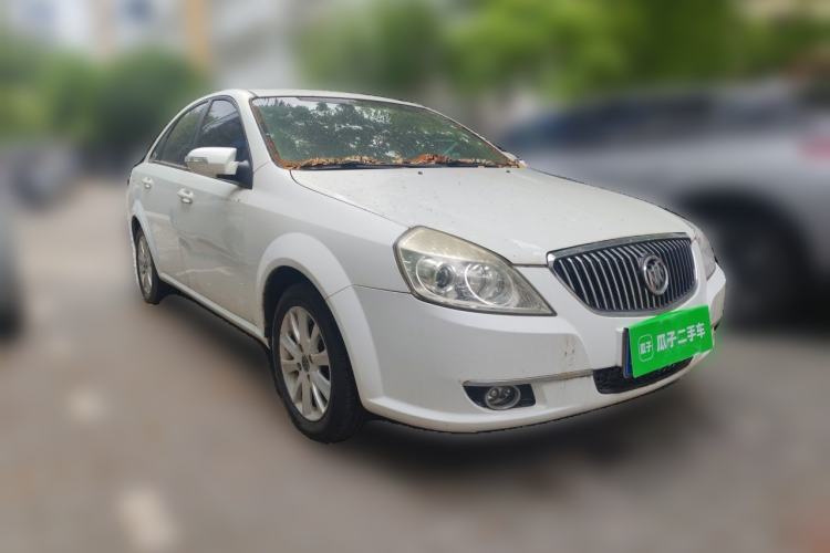 Used Buick Excelle 2011 1.6 LE-AT Front Right 45 Deg