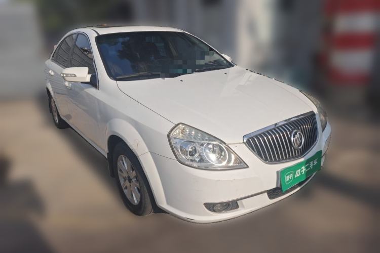 Used Buick Excelle 2011 1.6 LX-MT Front Right 45 Deg