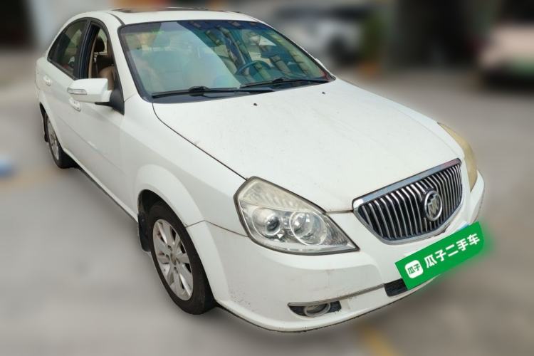 Used Buick Excelle 2011 1.6 LE-AT Front Right 45 Deg