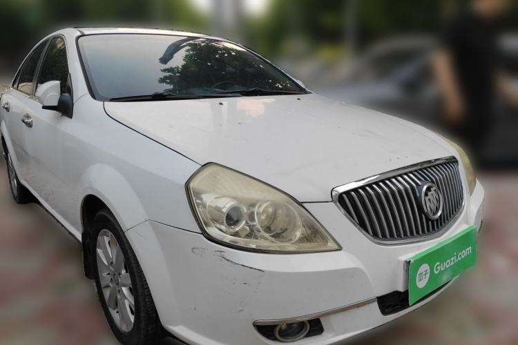 Used Buick Excelle 2011 1.6 LX-MT Front Right 45 Deg
