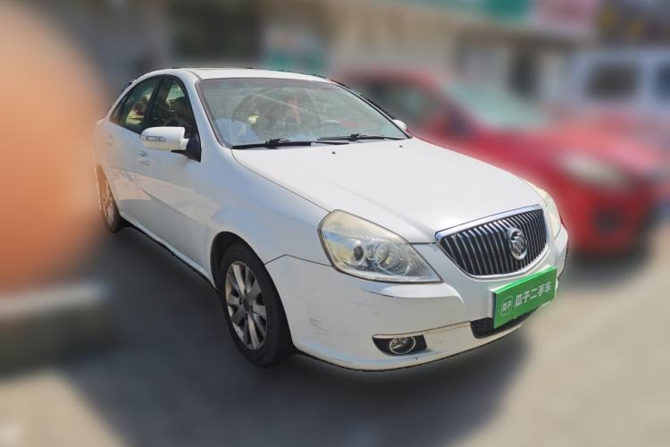 Used Buick Excelle 2011 1.6 LE-AT Front Right 45 Deg